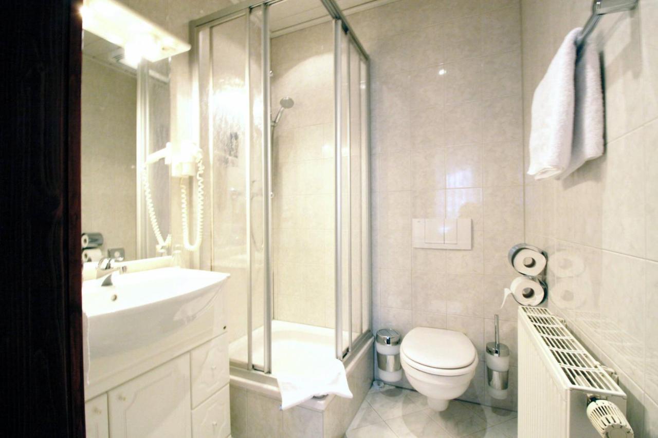 Hotel Promenadenhof Weissensee  المظهر الخارجي الصورة